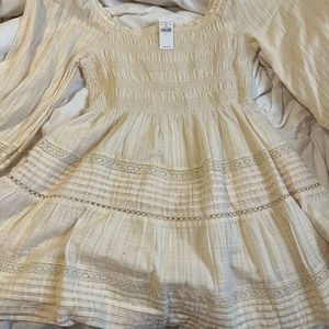 Cream colored American Eagle dress with tag.